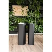 Hexagon plinth, black