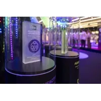 circular plinth black