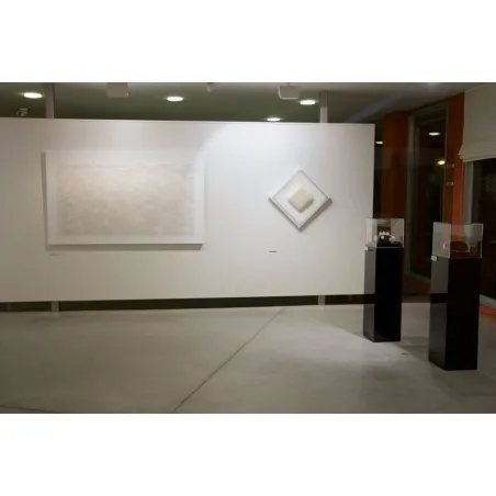 Solits plinth black high gloss