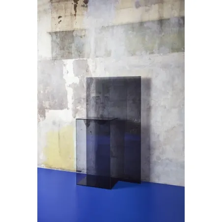 Glass Plinth