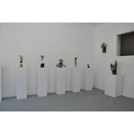 cardboard plinth white