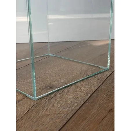 Glass Plinth
