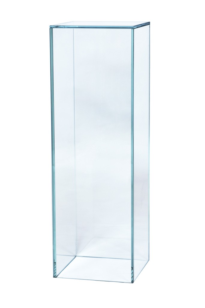 Glass plinth